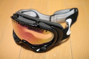 091206-oakley-aframe01